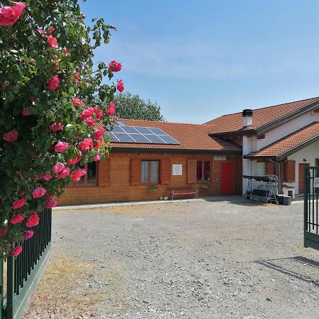 Agriturismo Bio Apipoli Lucino エクステリア 写真