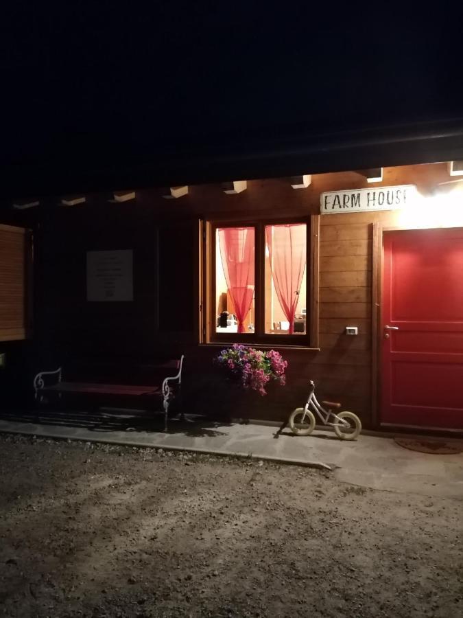 Agriturismo Bio Apipoli Lucino エクステリア 写真