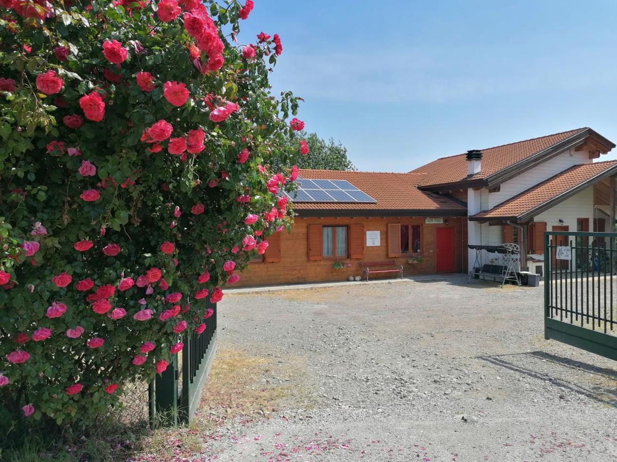 Agriturismo Bio Apipoli Lucino エクステリア 写真